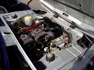Hoe maak je een ford F - 150 brandstoffilter te veranderen. Maak je klaar om te beginnen.