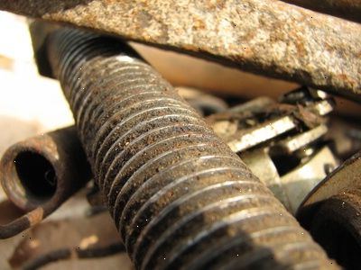 Hoe kan corrosie op de auto te minimaliseren. Rust is de aartsvijand van alles wat ijzer is.