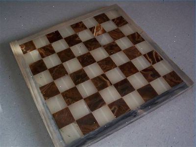 Hoe te schaakstukken maken. Selecteer het hout.