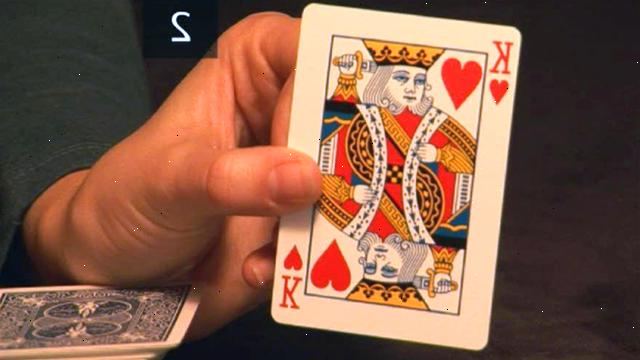 Hoe de magische cut card trick doen. Om deze truc te trekken.