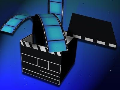 Hoe maak je een gratis filmvoorstelling bijwonen. Kies een vertoning waarin de bestuurder of productieteam zal inleidende opmerkingen over deze film geven.